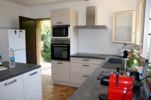 Villa de 140 M Carr� Climatis�e � 10 Min de La Plage
