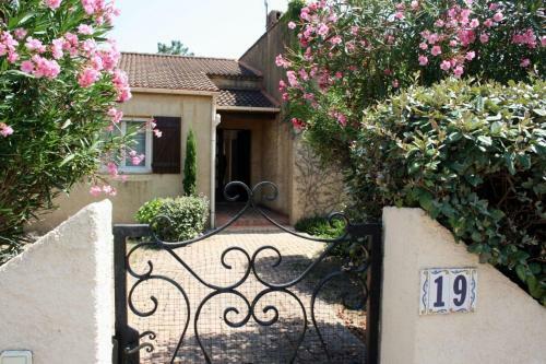 Villa de 140 M Carr� Climatis�e � 10 Min de La Plage