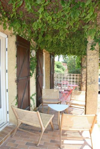 Villa de 140 M Carr� Climatis�e � 10 Min de La Plage