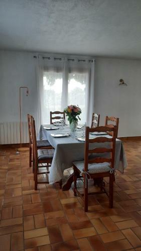 Villa de 140 M Carr� Climatis�e � 10 Min de La Plage