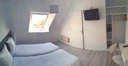 Hotel H�tel Le Mur Du Roy