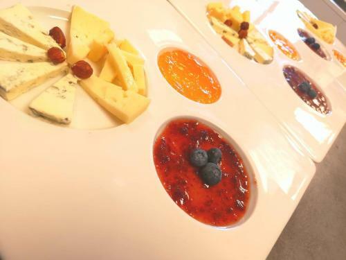 Hotel H�tel Le Mur Du Roy