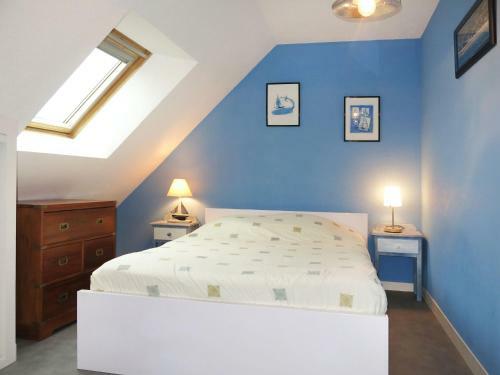 Holiday Home Les Embruns - Rhu100
