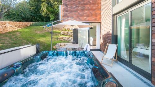 Apartamento C�t� Jardin Avec Jacuzzi Privatif