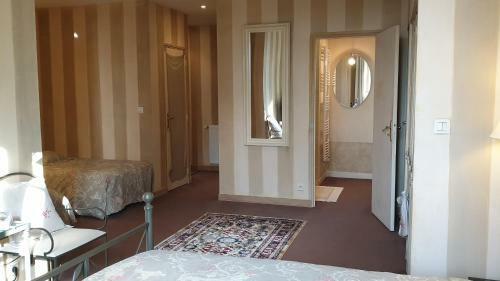Hostal La Villa Des Arts
