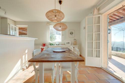 Seillans Villa Sleeps 6 Pool Wifi