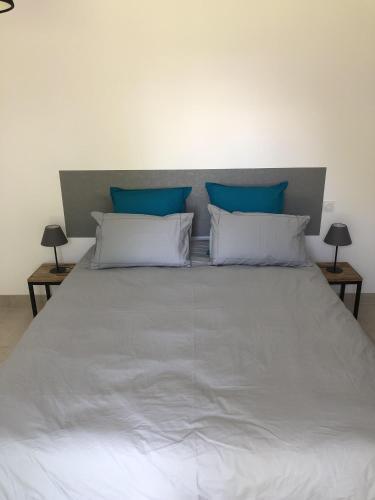 Hostal La Closerie De Sens