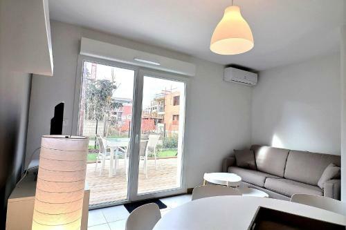 Villa Dans R�sidence R�cente - V06