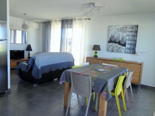 Apartamento 3 Chambres, Pkg, Large Terrasse, Quartier Plage