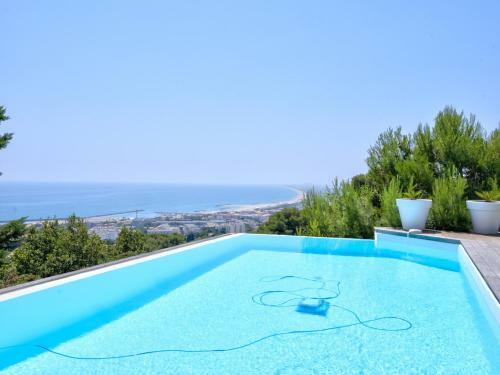 Villa Avec Piscine Sete Mont Saint Clair
