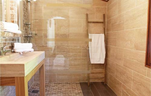 Two-bedroom Holiday Home In Sigoyer