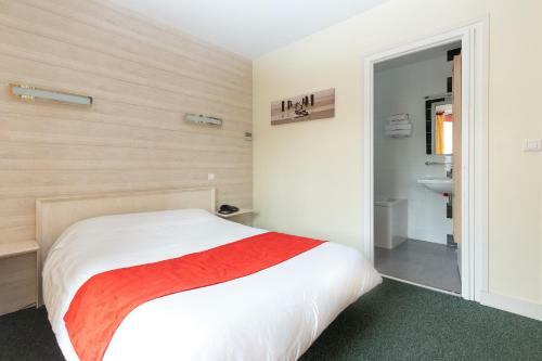 Hotel Logis H�tel Le Rond Point