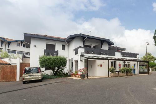 Hotel Logis H�tel Le Rond Point