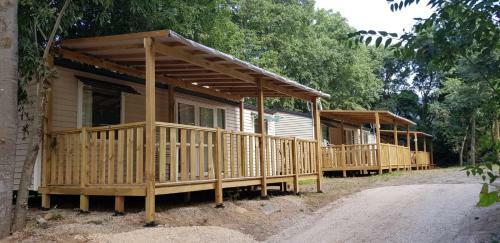 Camping Les Micocouliers