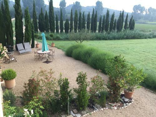 Maison de Charme Dans Domaine 17�me