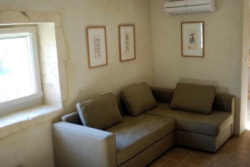 Maison de Charme Dans Domaine 17�me