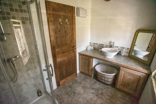 Maison de Charme Dans Domaine 17�me