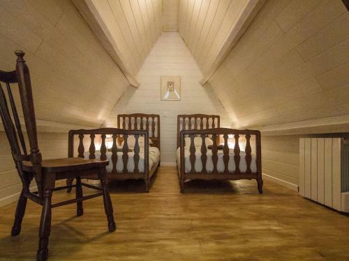 Luxurious Cottage In Thenon With Private Pool