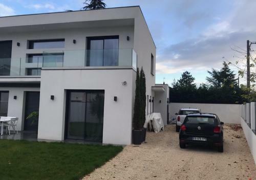 Apartamento Studio Au Calme Et Ind�pendant Tassin-demi-la-lune