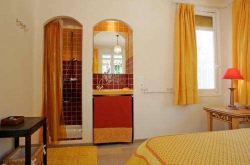 Villa With Private Beach - Villa Lou Cade