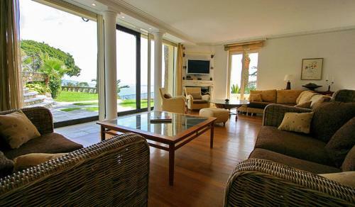Luxurious Villa With Sea View - Villa Oneiro