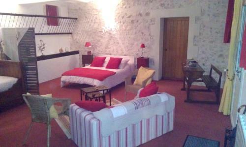 Apartamento Studio In Thilouze With Enclosed Garden And Wifi
