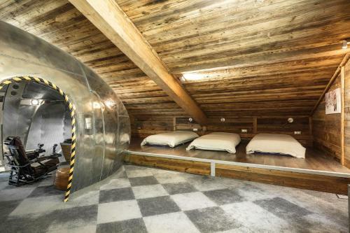 Chalet Carte Blanche Tango Charlie