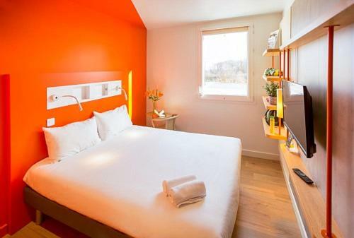 Hotel Ibis Budget Beauvais Aeroport