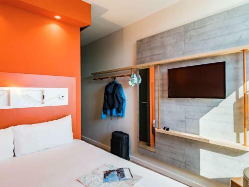 Hotel Ibis Budget Beauvais Aeroport