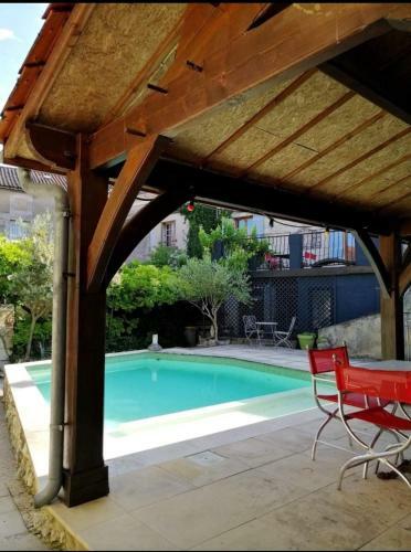 Captivating 2-bed House In Tocane St Apre