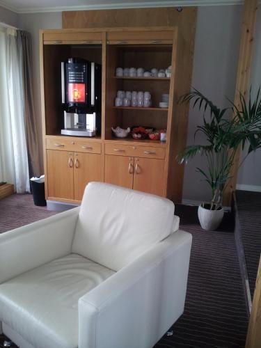 Westland Hotel