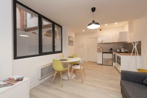 Apt Lombard Daurade Capitole