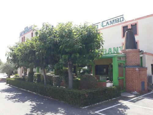 Metrhotel Basso Cambo