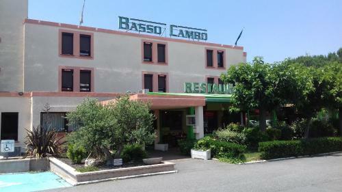 Metrhotel Basso Cambo
