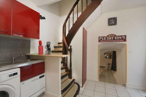 Lovely City House #tours #prebendes #atypique