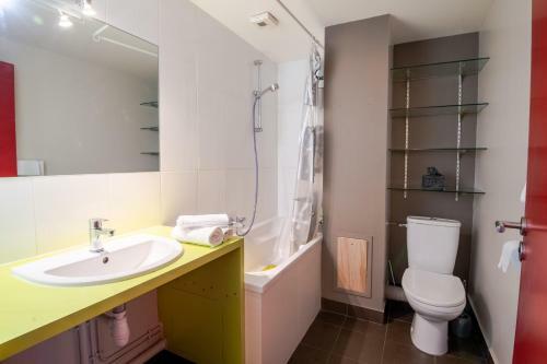Apartamento Appartement Design Style Loft Avec 3 Chambres Et Parking