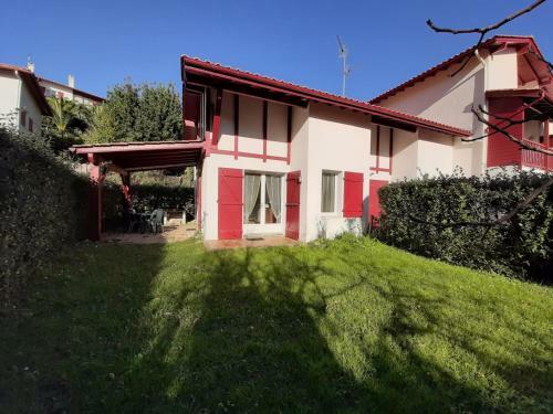 Maison Urrugne, 3 Pi�ces, 4 Personnes - Fr-1-239-596