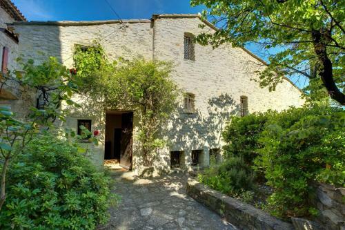 Vaison-la-romaine Villa Sleeps 9 Pool Wifi