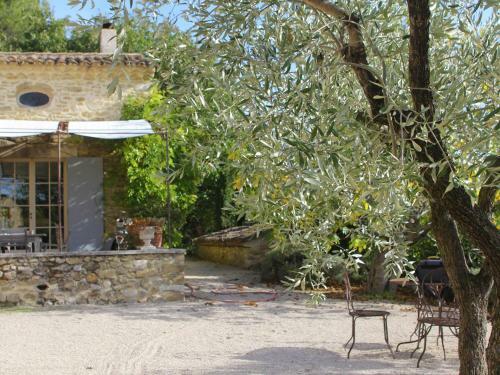 Luxurious Mansion With Swimming Pool In Vaison-la-romaine