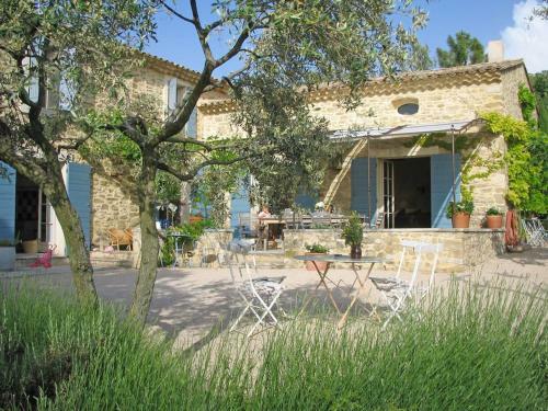 Luxurious Mansion With Swimming Pool In Vaison-la-romaine
