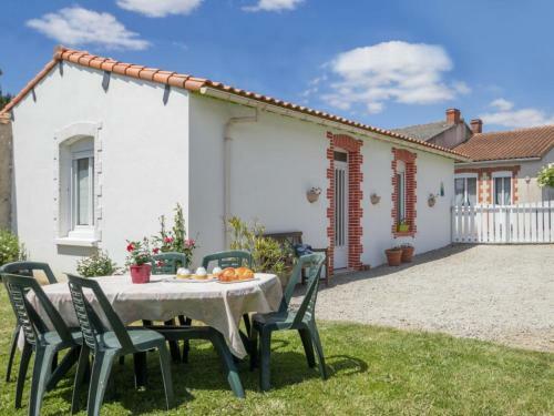 G�te Vallet, 3 Pi�ces, 5 Personnes - Fr-1-306-806