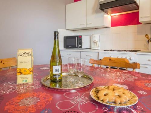G�te Vallet, 3 Pi�ces, 5 Personnes - Fr-1-306-806