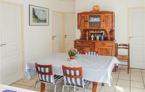 Awesome Home In Valras Plage W/ 2 Bedrooms