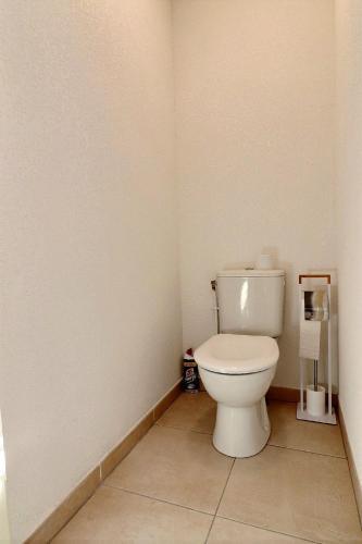 Villa Pavillon Dans Une R�sidence Recente. V16
