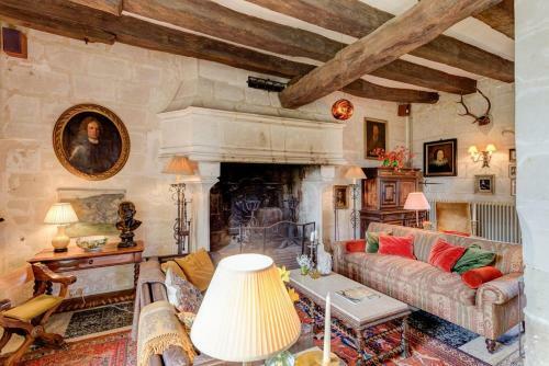 Varennes-sur-loire Villa Sleeps 6 Pool Wifi