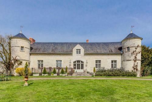 Varennes-sur-loire Villa Sleeps 6 Pool Wifi