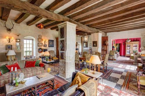 Varennes-sur-loire Villa Sleeps 6 Pool Wifi