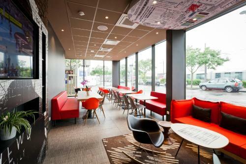 Hotel Ibis Lyon Carre de Soie
