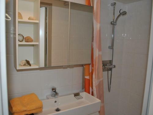 G�te Veign�, 2 Pi�ces, 2 Personnes - Fr-1-381-49