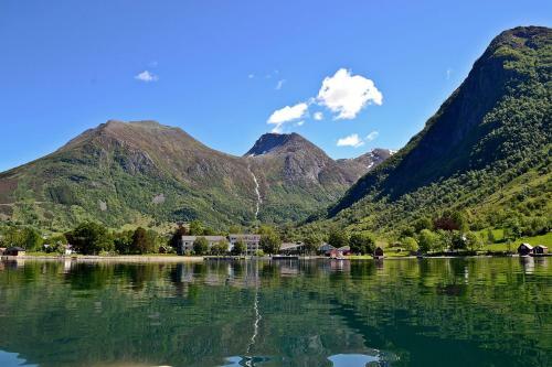 Rosendal Fjordhotel